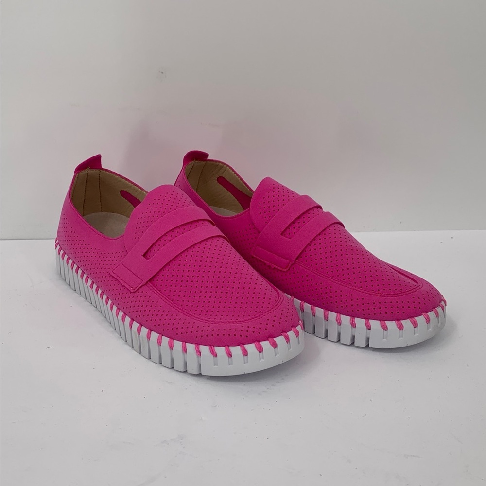 Ilse Jacobsen Fuchsia Sneakers with White Soles - Picture 3 of 6